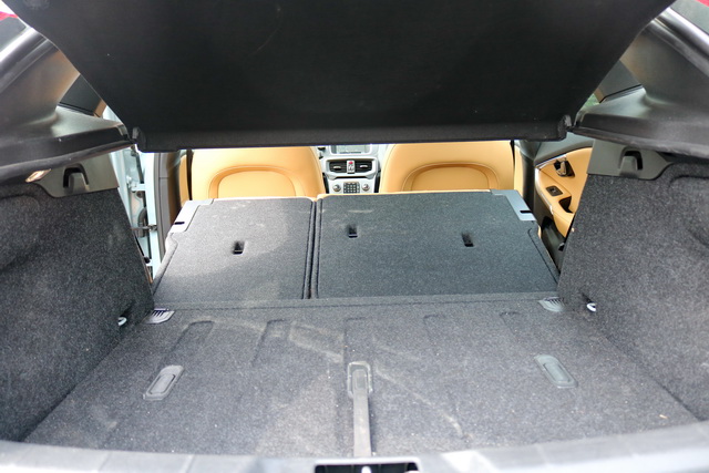 沃尔沃新款v40试驾,试驾沃尔沃v40