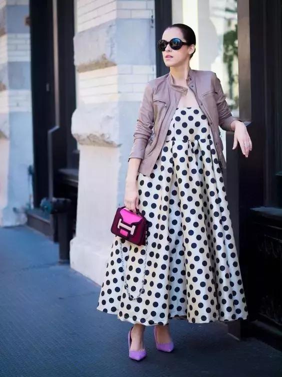 手拎高级感迷你小包包,高级感超迷你小包包