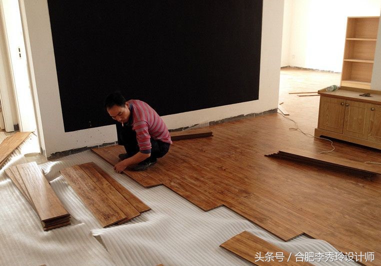 除霉剂可以去地板内部发霉吗,地板泡水后怎么知道底下发霉了