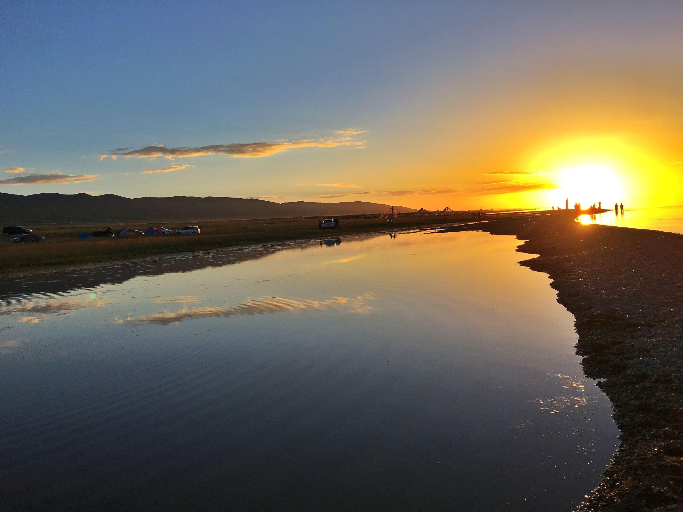 深邃的蓝,梦幻的蓝,是我的青海我的湖