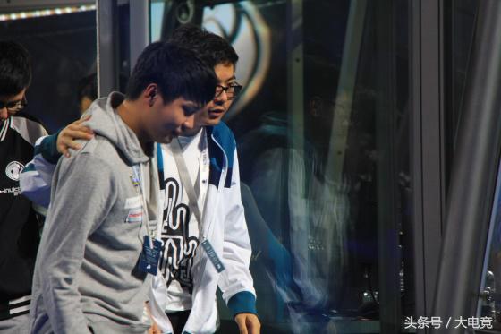 ti7闃靛,ti7nb鎴橀槦