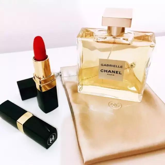 香奈儿2015年爆款,2023年香奈儿邂逅香水新款