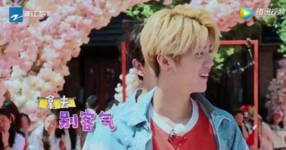 鹿晗自曝和热巴相处细节,鹿晗跟热巴说真心话