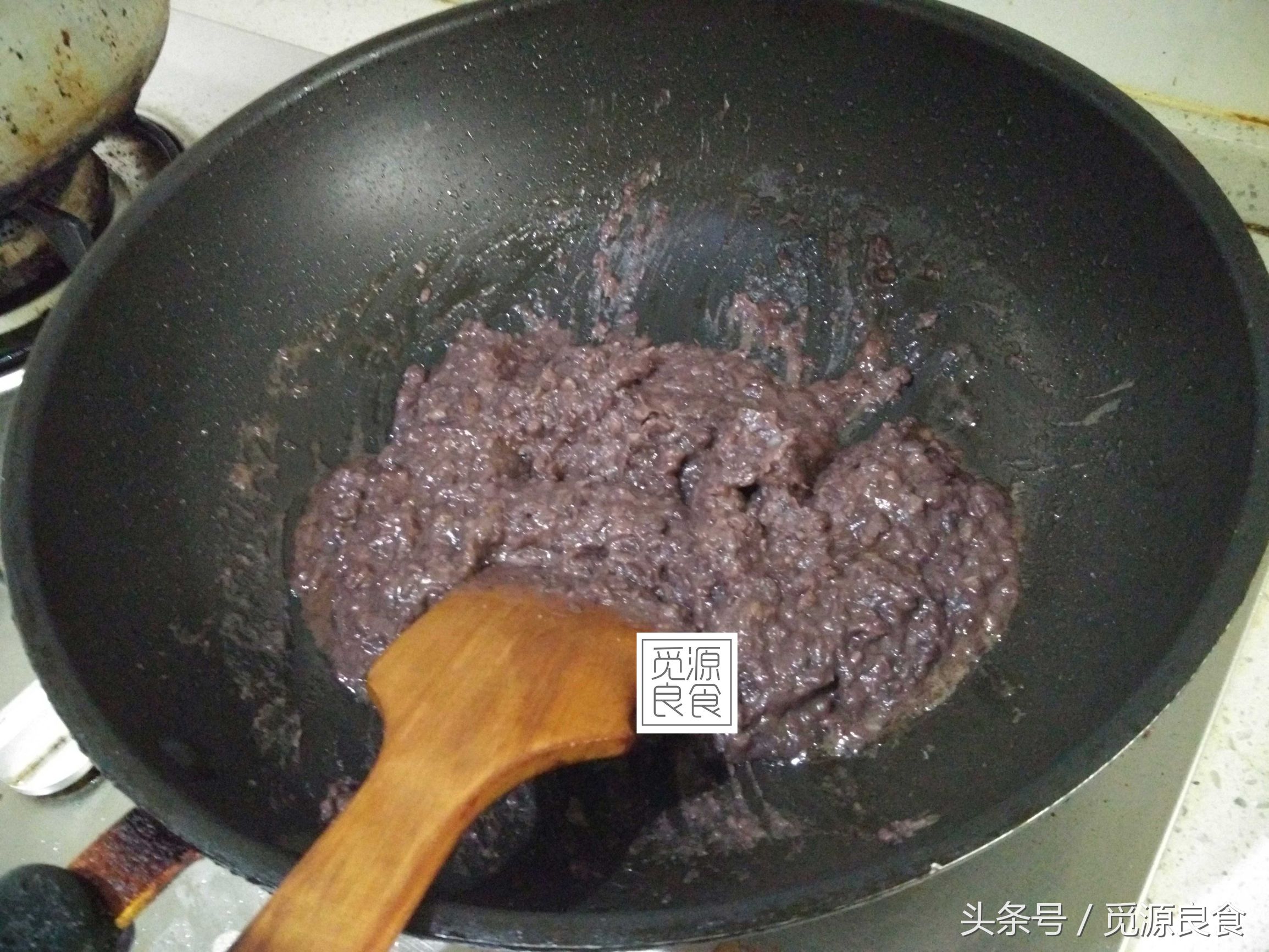 红豆沙变绵软,红豆沙甜一点用什么方法解决