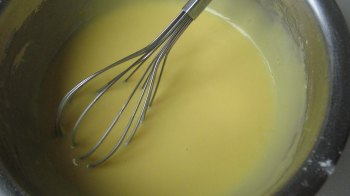 蜗牛壳烘焙之旅：喜爱足球和甜品的看过来，足球蛋糕卷来啦