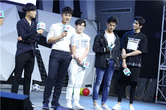 遇见足球城综艺免费播放,遇见足球城合集