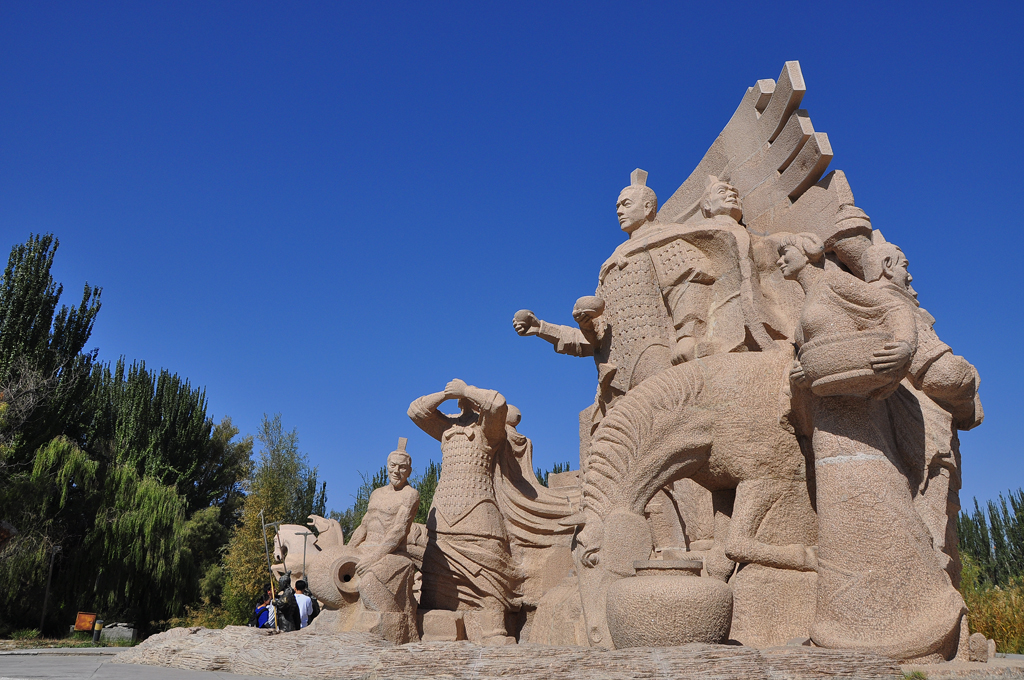 雄浑壮歌！看强汉如何击破匈奴包围网，成为世界级大帝国