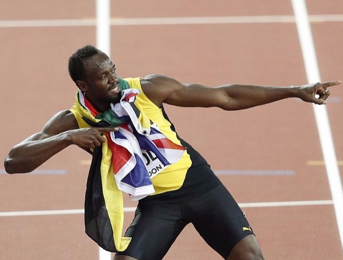 博尔特要踢足球吗,博尔特不是踢足球了吗