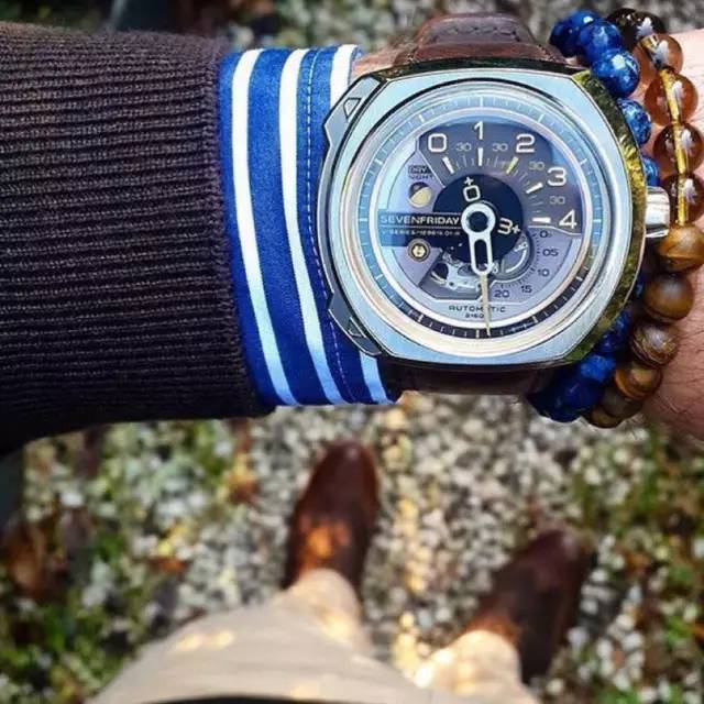 我去年买了个表歌曲,我去年买了个表出处