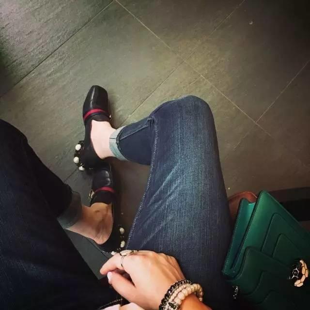 女生到底要有多少双RV、JIMMCHOO鞋才能满足啊？