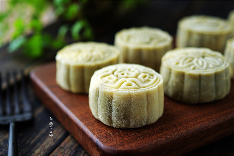 月饼五仁馅怎么调馅冷了不硬,流心月饼的流心馅怎样冰冻才会硬