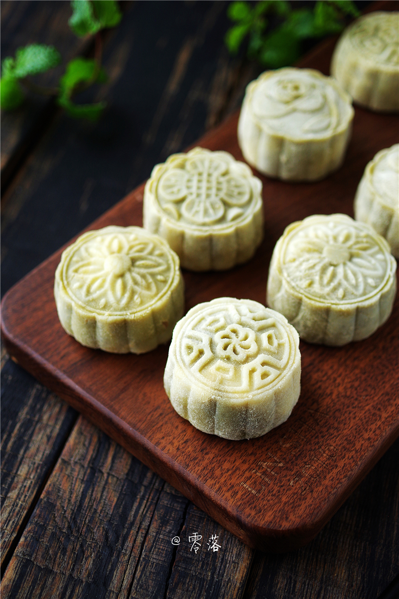 月饼五仁馅怎么调馅冷了不硬,流心月饼的流心馅怎样冰冻才会硬