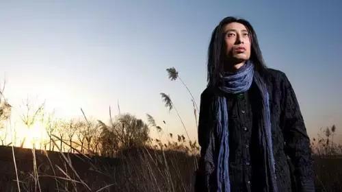 谢天笑我无法拥抱你,谢天笑消失在黑夜里