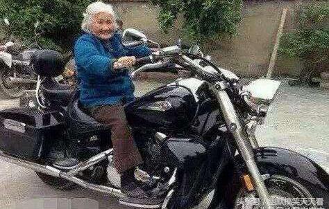62岁机车老奶奶,机车奶奶年轻照片