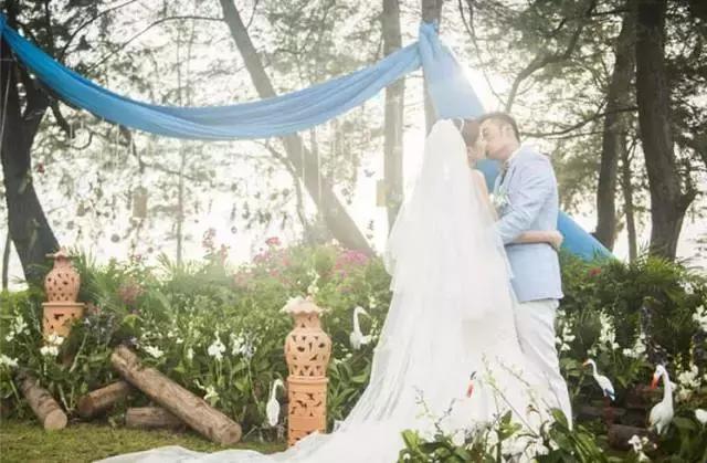 拍婚纱照感觉尴尬怎么办,拍婚纱照时尴尬动作