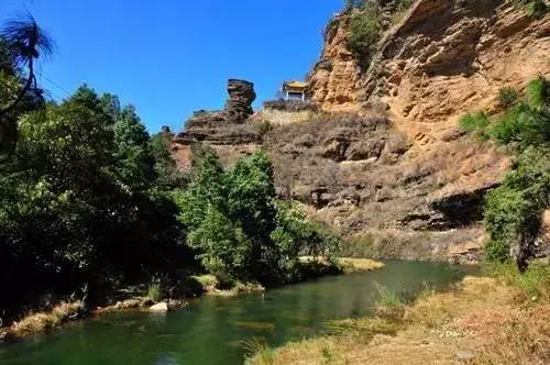 云南昆明悠闲的夏天避暑环境,昆明周边最好的避暑城市