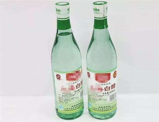 开车抽烟不掉烟灰,开窗户抽烟烟味多久能散