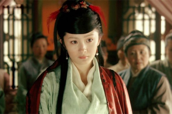 杨幂自曝娱乐圈“*规则潜**”:好的电视剧肯定有关系户