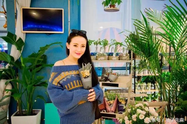 66岁娃哈哈代言人,博学多才的娃哈哈代言人