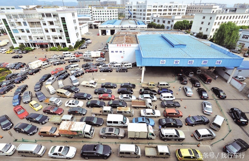 司机车检需注意,黄牛肆无忌惮的坑钱,月入高达3万!