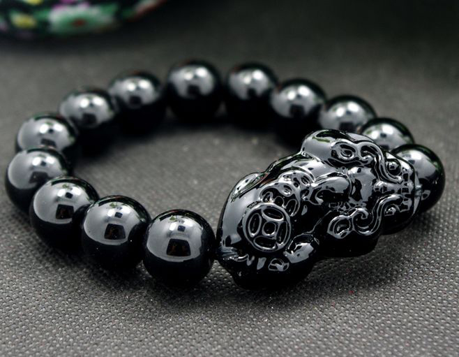 哭泣的黑曜石什么版本有,黑曜石的宝石