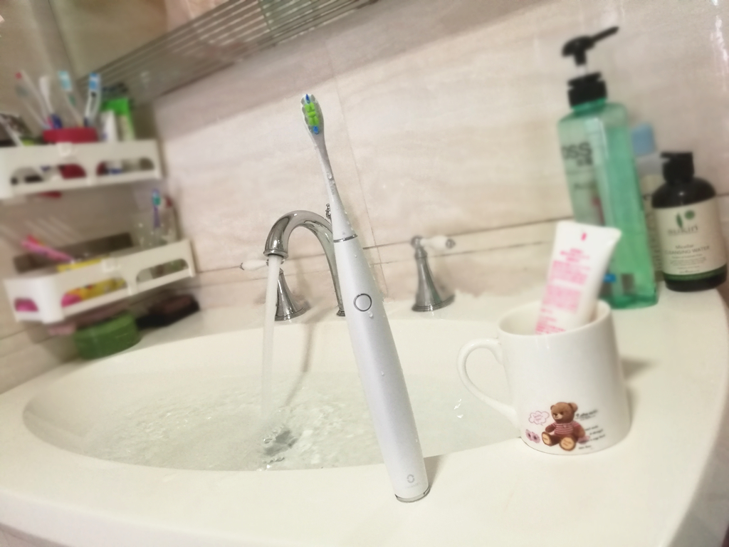 ocleanz1智能电动牙刷,电动牙刷ocleanone和ocleanx