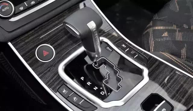 10万左右的8at变速箱车,10万左右8at的轿车有哪些