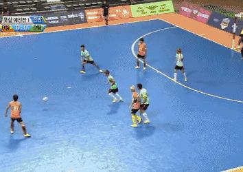 鹿晗足球小将,鹿晗谈其与足球的故事