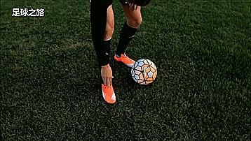 低平球射门技巧,如何学会射门