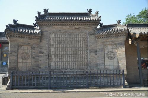 粉丝自述：半夜12点不要进祠堂，小心被鬼摸头