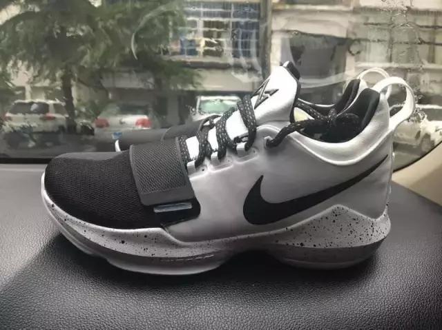 泡椒轮滑鞋,pg1最好的球鞋