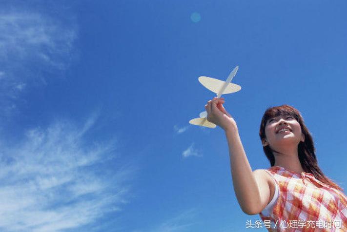 克服害羞心理的10个好习惯,心理学解决社交恐惧小妙招