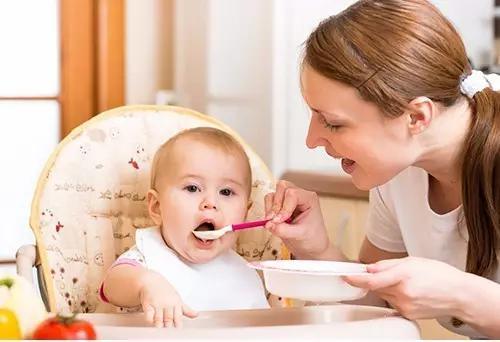 孩子吃饭拖拉磨蹭评语怎么写,孩子吃饭挑食怎么写评语