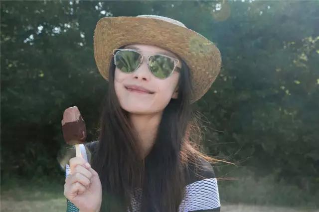 明星为了躲避狗仔都用了哪些绝招,为了躲狗仔的明星有哪些