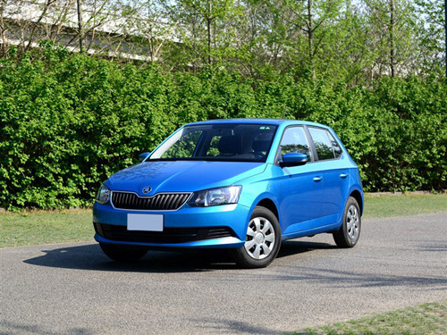 7-15万这几款两厢车是女性的最爱,时尚车型推荐10万左右