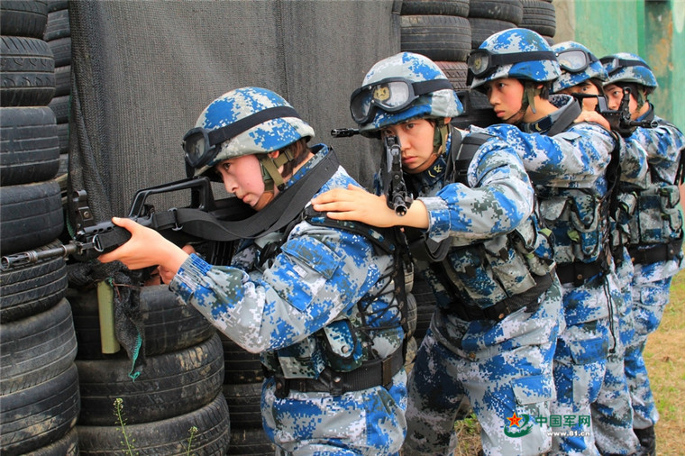 A4腰？听听空军“女神”怎么说