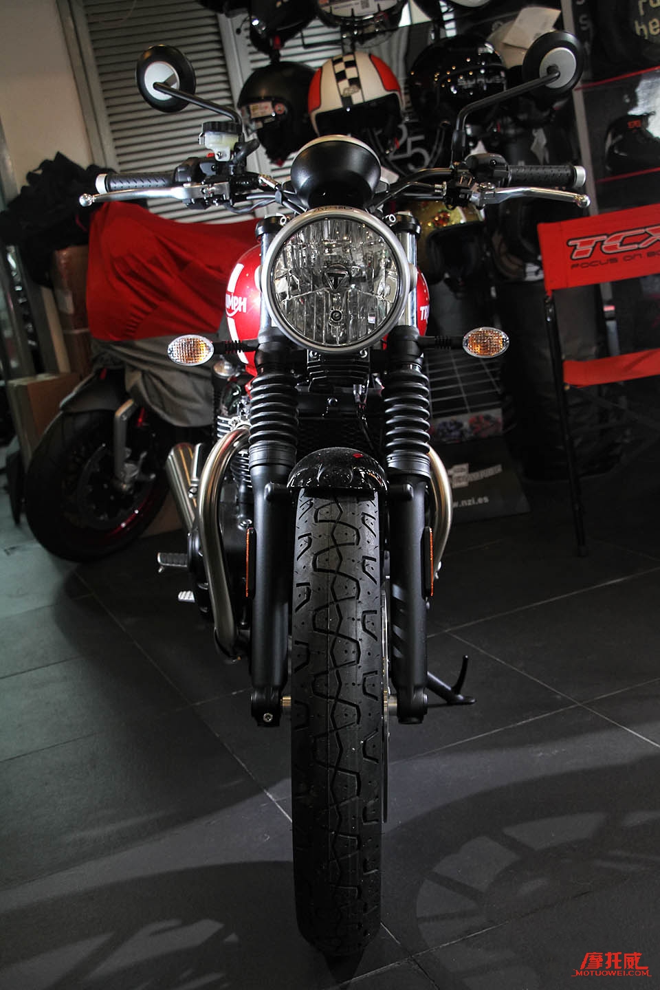 凯旋bonneville1200,凯旋bonneville红色