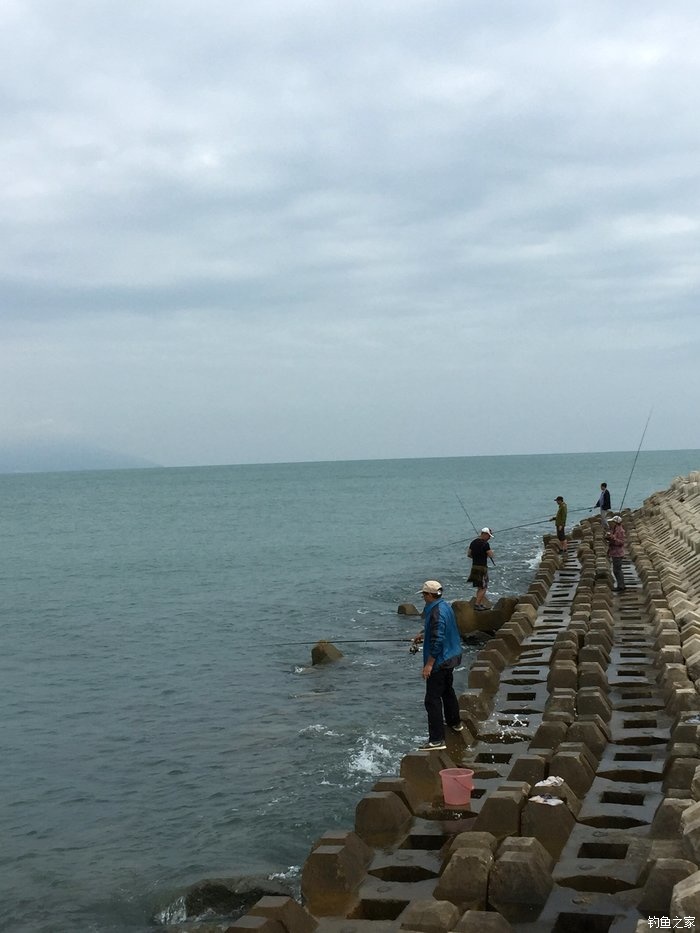 东江闸口钓海鱼,东锣岛海滩