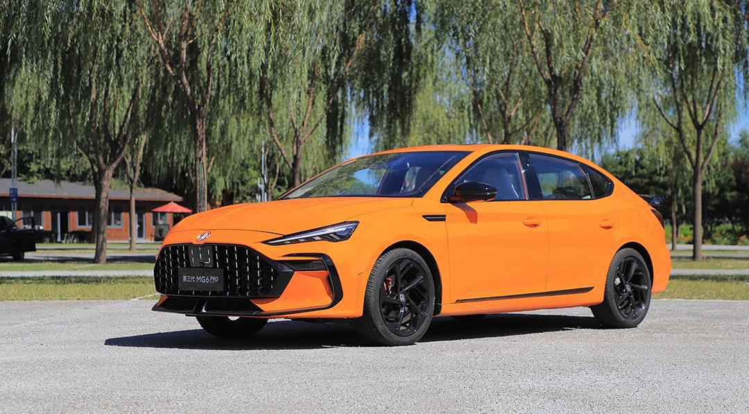 名爵mg6pro实际跑山路,名爵mg6pro豪华版都有点什么配置