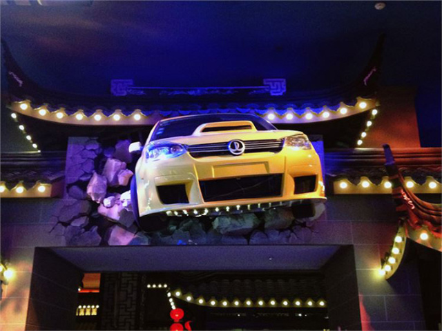 鱼游白沙洲,万达电影乐园汉秀双骄亮灯