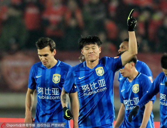张晓彬亚冠进球看台视角,张晓彬中超