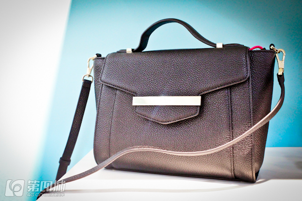 有折扣丨没买新包新鞋新衣服的，都奔这儿去了！