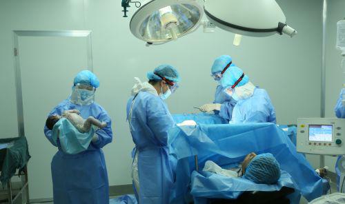 孕39周羊水破了打催产针,打催产针后羊水浑浊