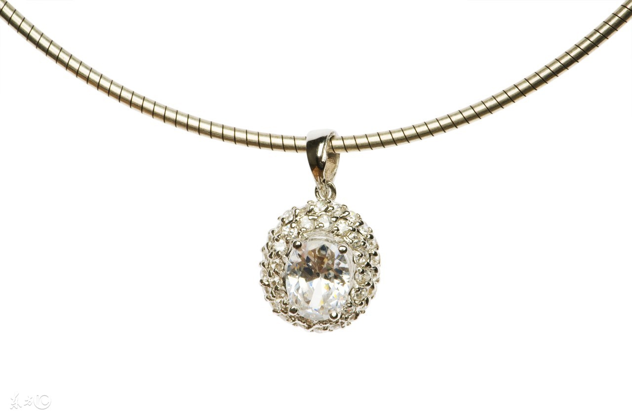 戴银饰真的能排毒吗,身体不健康戴银饰会变黑吗