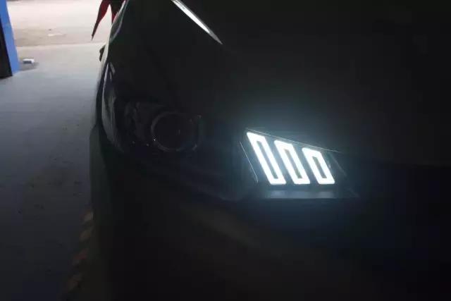 老本田飞度装h4led透镜灯,玉林市飞度车灯升级led双光透镜