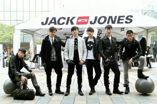 我曾穿过荆棘英文版,我曾穿过