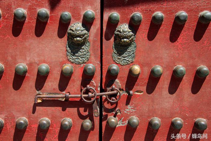 腾龙2.8恒定变焦镜头,大变焦镜头腾龙18-400怎样