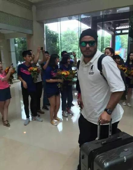 世界足球先生面对西班牙国门,足球世界足球先生