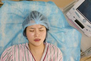 怀孕以后要经历哪些痛苦,怀孕初期肚子疼的真实经历