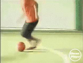 足球野球场实用的过人技巧,五年级篮球过人技巧